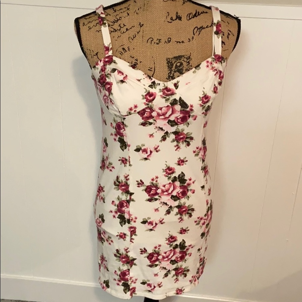 Beautiful Rose Forever 21 Dress - Like New!